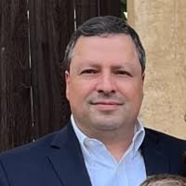 Portrait of Gustavo Uribe Villa, Growth Director at Argos LATAM